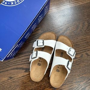 New Birkenstock Arizona sandals size 35 / 5
